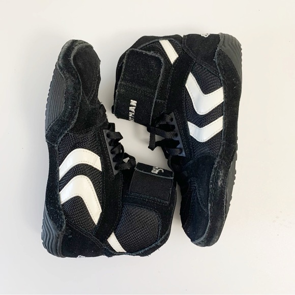 Matman Shoes Matman Ultra Youth Wrestling Black Shoes 2y Poshmark